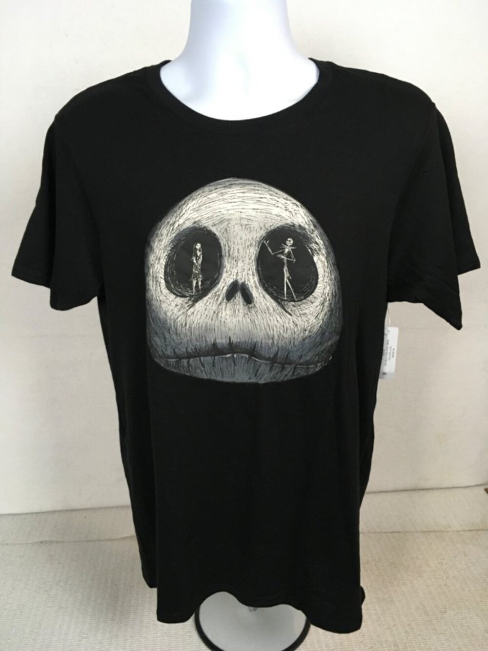 Disney T shirt Size M 38  Tim Burton The Nightmare Before Christmas Black White